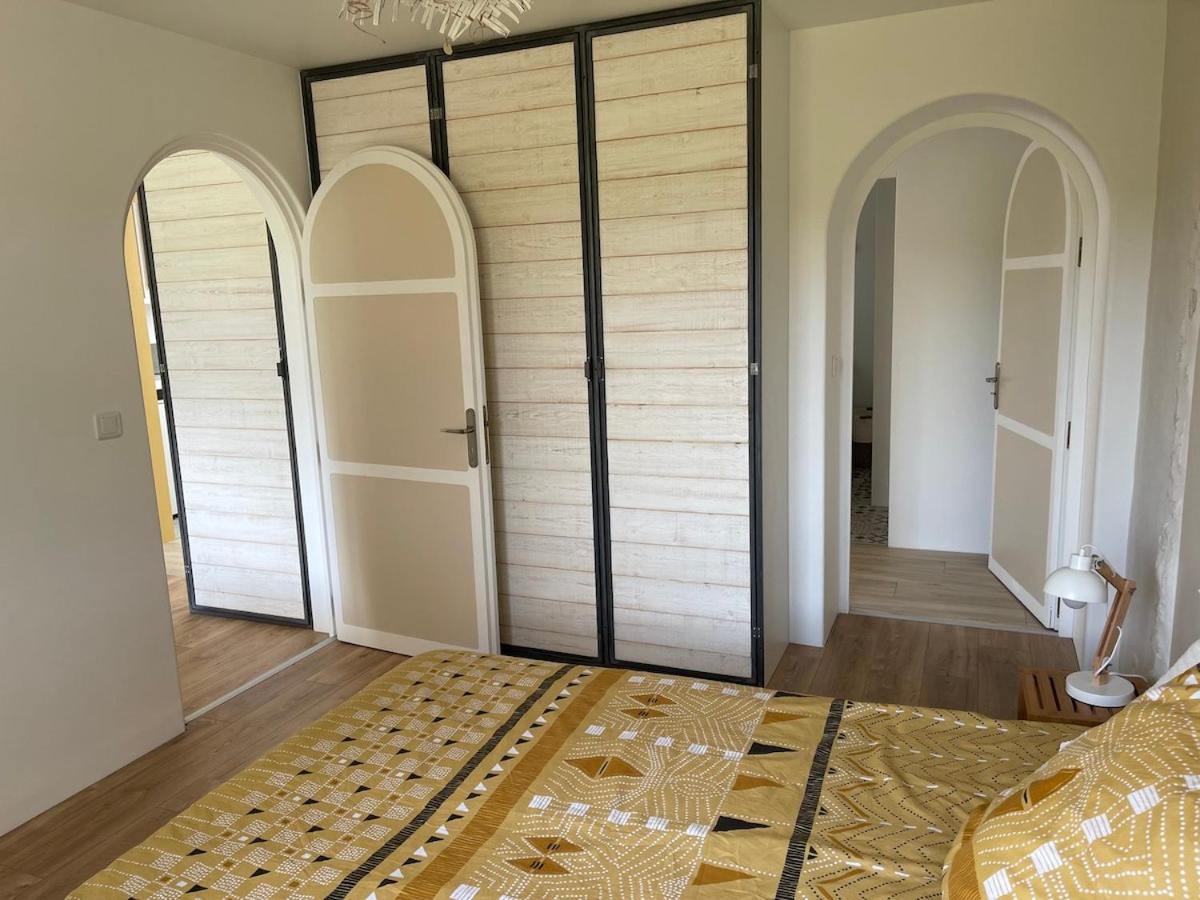 In The Heart Of Artists'S House Ξενοδοχείο Espiens Εξωτερικό φωτογραφία